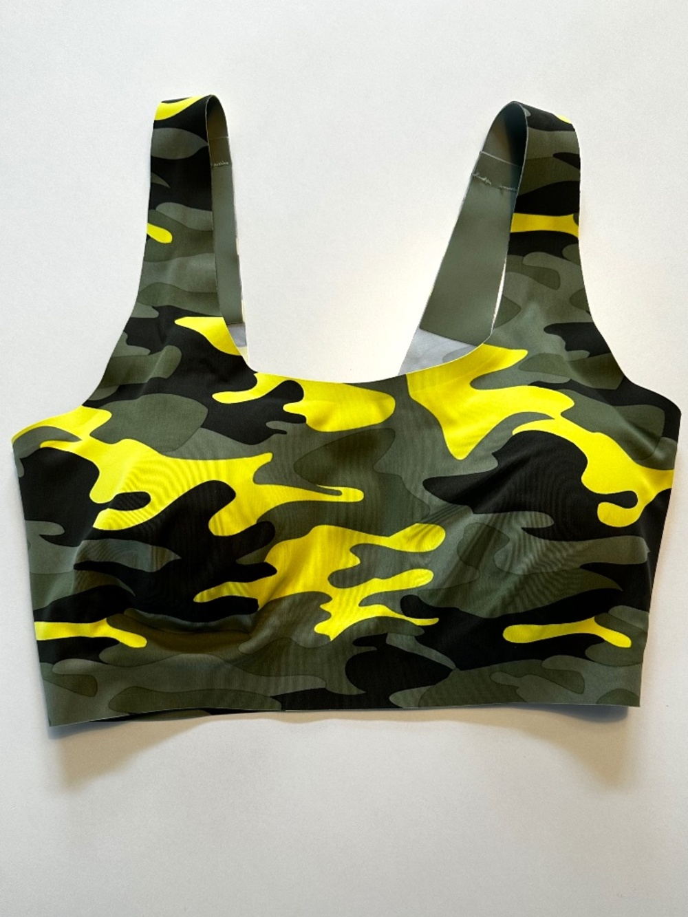 No Boundaries Medium Neon Camo Seamless Sports Bra Removable Cups